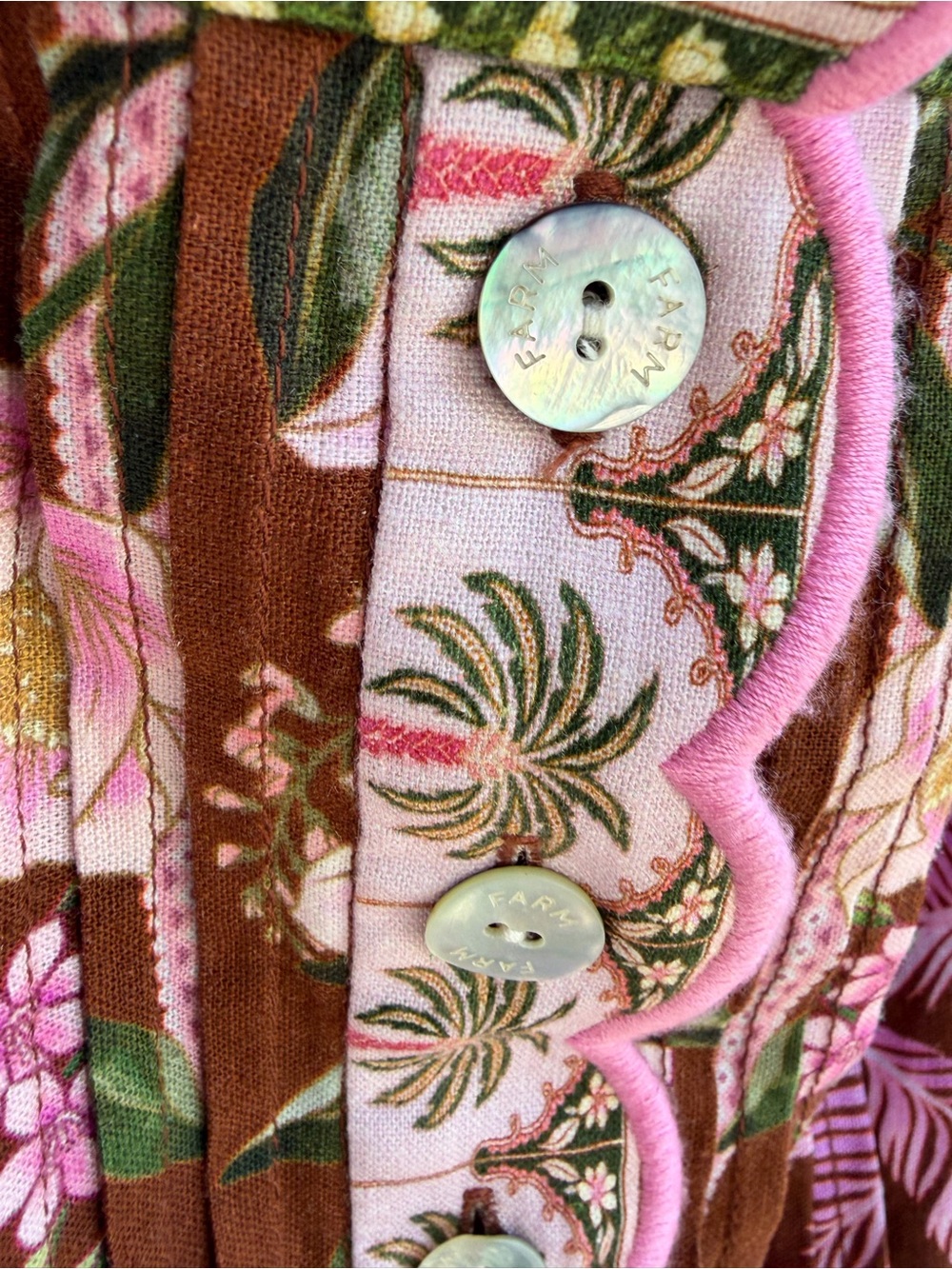 🆕🌿🌸FARMRio Palm Dream Brown Linen Romper M Tropical Floral Scalloped Trim Resort - Picture 8 of 17